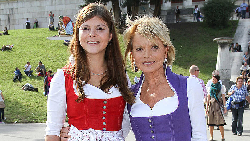 Bezauberndes Gespann: Uschi Glas mit ihrer Tochter Julia. Bezauberndes Gespann: Uschi Glas mit ihrer Tochter Julia.