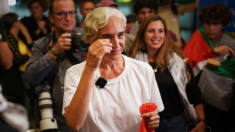 Barcelonas frühere Bürgermeisterin Ada Colau gehörte zu den mehr als 400 Menschen, die in Gewahrsam genommen wurden.