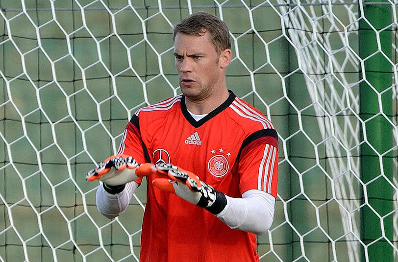 Manuel Neuer wurde gerade rechtzeitig fit. Neben einer gehörigen Portion Pech macht er auch einen Balljungen für seine Schulterverletzung verantwortlich.