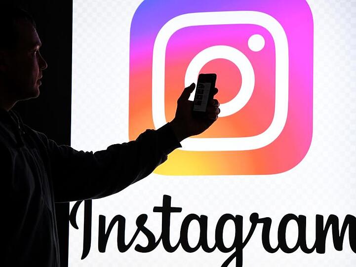 Bei der Klage geht es um den mutmaßlichen Verkauf von gefälschten Likes und Follower an Instagram-Nutzer. Carsten Rehder/dpa