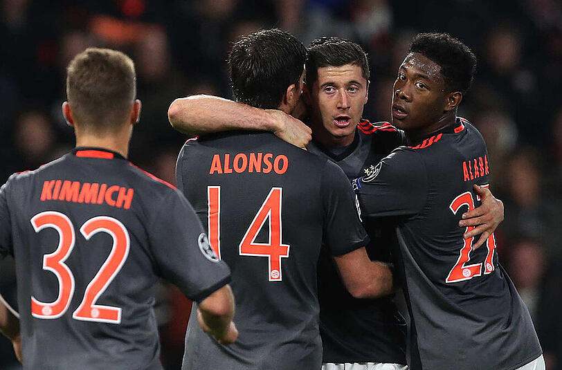 Aufatmen bei den Bayern: Lewandowski versenkte den Handelfmeter zum 1:1