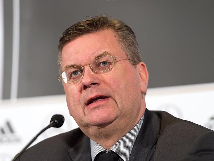 Fordert von der Nationalmannschaft zu zeigen, dass der Umbruch auch Gestalt annimmt: DFB-Boss Grindel.