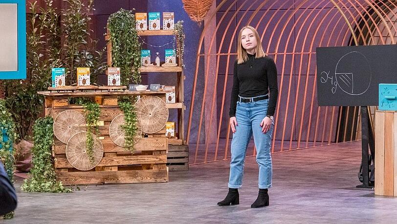 Sie ist 26 Jahre alt, hat bereits einen Doktortitel in Mathematik und ist Gründerin des Protein-Linsen-Müslis "peas of joy": Michelle Luckas konnte sich zwischen zwei Löwen entscheiden.
