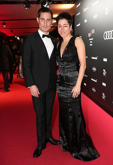 Schick ist er immer: Schauspieler Clemens Schick und Dunja Hayali.