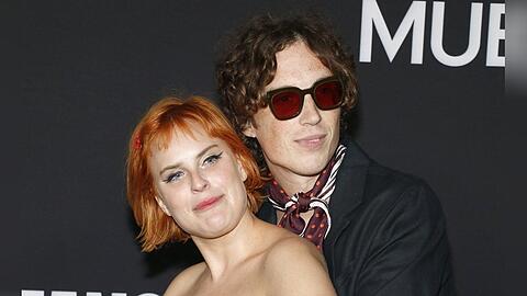 Tallulah Willis und Justin Acee wollen sich das Jawort geben.
