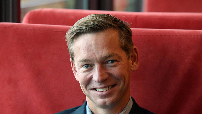 Er steht an der Spitze der gr&ouml;&szlig;ten Fast-Food-Kette der Welt: McDonald&rsquo;s-CEO Christopher Kempczinski. Sein Verdienst: umgerechnet &uuml;ber 15 Millionen Euro im Jahr.