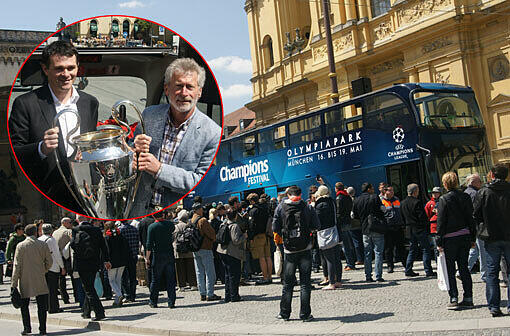 Bei der "Trophy Bus Parade" der UEFA tourt das Objekt der Begierde am Montag gemeinsam mit zahlreichen Promis durch München - sehen Sie hier die Bilder.