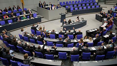 Der Bundestag stimmt einer umfassenden Geheimdienstreform zu