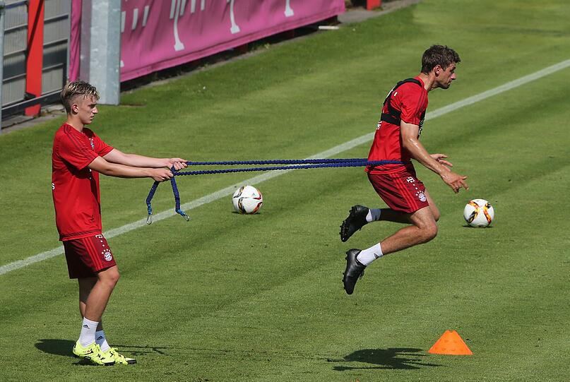 Bei über 30 Grad: Hier schuften die Bayern-Stars am Dienstagmorgen für die Saisonvorbereitung.