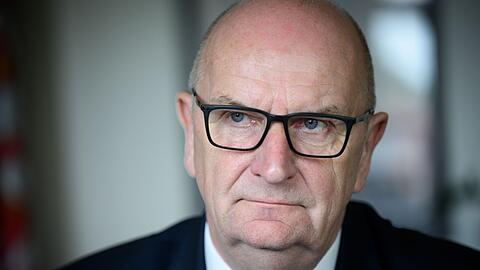 Brandenburgs Ministerpr&auml;sident Dietmar Woidke (SPD) &auml;u&szlig;ert sich zum Koalitionskonflikt mit dem BSW. (Archivbild)