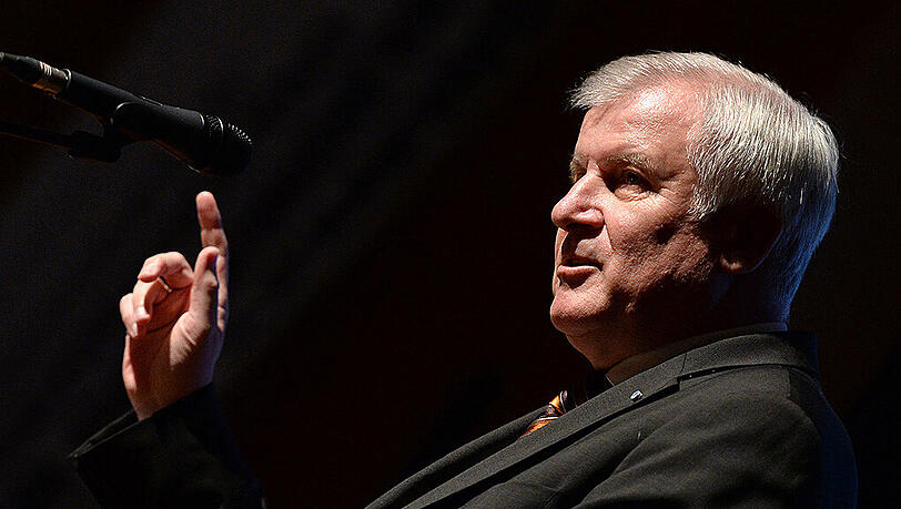Horst Seehofer ist zufrieden mit dem Schnellen Handeln der bayerischen Justiz. Horst Seehofer ist zufrieden mit dem Schnellen Handeln der bayerischen Justiz.