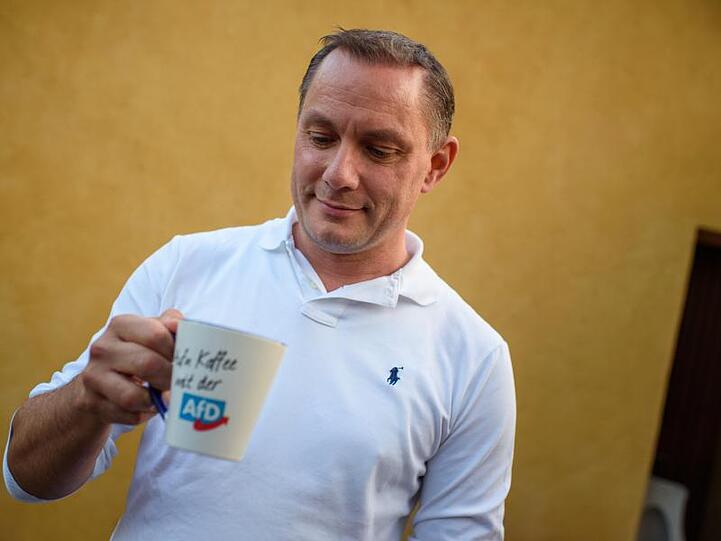 Der sächsische AfD-Bundestagsabgeordnete Tino Chrupalla hat nach Einschätzung von Insidern gute Chancen auf die Gauland-Nachfolge.