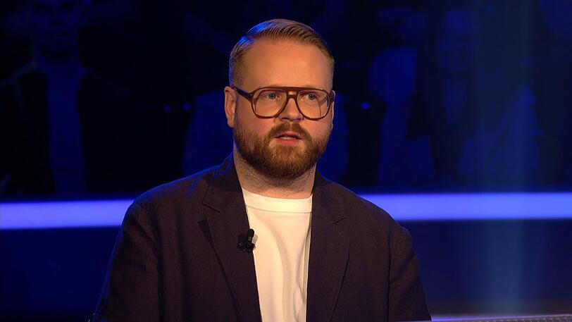 David Kurbel aus Berlin ist Psychologe und systemischer Coach. Er erreichte 32.000 Euro. David Kurbel aus Berlin ist Psychologe und systemischer Coach. Er erreichte 32.000 Euro.