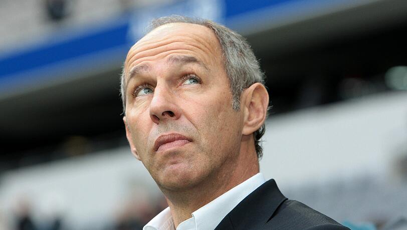 Können sich die Löwen nach dem Spiel bei Erzgebirge Aue wieder nach oben orientieren? Im Bild Trainer Rainer Maurer. Können sich die Löwen nach dem Spiel bei Erzgebirge Aue wieder nach oben orientieren? Im Bild Trainer Rainer Maurer.