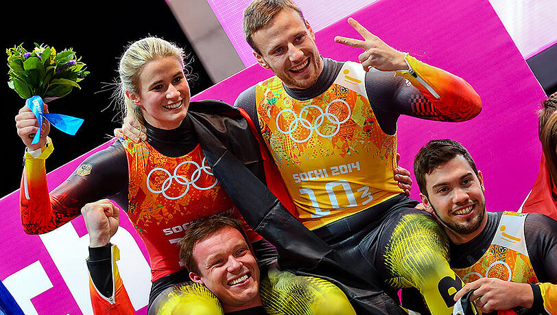 Natalie Geisenberger, Felix Loch (unten links), Tobias Wendl (unten rechts) and Tobias Arlt wollen auch bei der Rodel-WM alles holen.