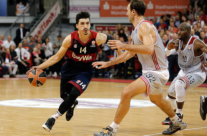 Nihad Djedovic (l.) war Topscorer für die Basketballer vom FC Bayern gegen Straßburg
