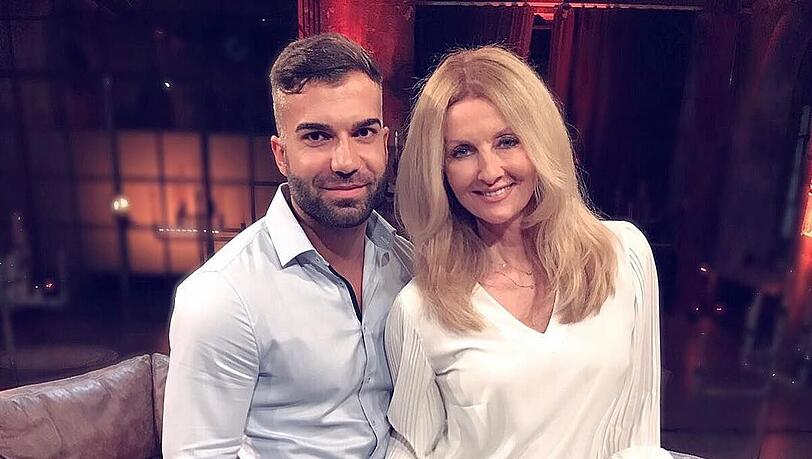Rafi Rachek und RTL-Moderatorin Frauke Ludowig beim "Großen Bachelorette-Wiedersehen". Rafi Rachek und RTL-Moderatorin Frauke Ludowig beim "Großen Bachelorette-Wiedersehen".
