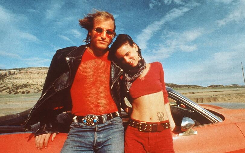 Einer der größten Kinoaufreger der 1990er Jahre: In "Natural Born Killers" spielten Woody Harrelson und Juliette Lewis ein wahnsinniges Pärchen, das mordend durch das Land der unbegrenzten Möglichkeiten zieht. Was Oliver Stone für den Hauptdarsteller eingenommen hatte, war das "Verrückte" in dessen Augen, sagte der Regisseur. Einer der größten Kinoaufreger der 1990er Jahre: In "Natural Born Killers" spielten Woody Harrelson und Juliette Lewis ein wahnsinniges Pärchen, das mordend durch das Land der unbegrenzten Möglichkeiten zieht. Was Oliver Stone für den Hauptdarsteller eingenommen hatte, war das "Verrückte" in dessen Augen, sagte der Regisseur.