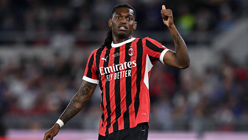 Flügel-Star im Fokus des FC Bayern: Mailands Rafael Leao. Flügel-Star im Fokus des FC Bayern: Mailands Rafael Leao.