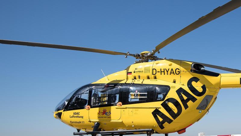 Ein Rettungshubschrauber vom ADAC steht auf dem Hubschrauberlandeplatz auf dem Dach einer Klinik. Foto: Fabian Sommer/Archiv Ein Rettungshubschrauber vom ADAC steht auf dem Hubschrauberlandeplatz auf dem Dach einer Klinik. Foto: Fabian Sommer/Archiv