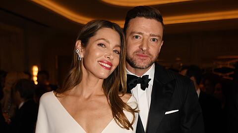 Justin Timberlake brachte Ehefrau Jessica Biel mit, die begeistert bei seinem Konzert mitfeierte.
