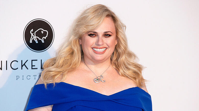 Schauspielerin Rebel Wilson zeigt sich in immer neuen Oufits.
