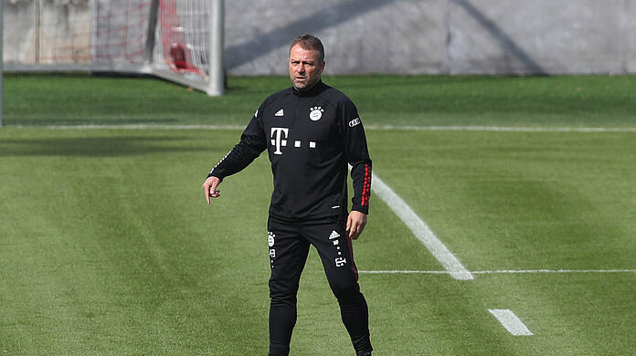 Bald im Trainingsanzug des DFB? (Noch)-Bayern-Trainer Hansi Flick.