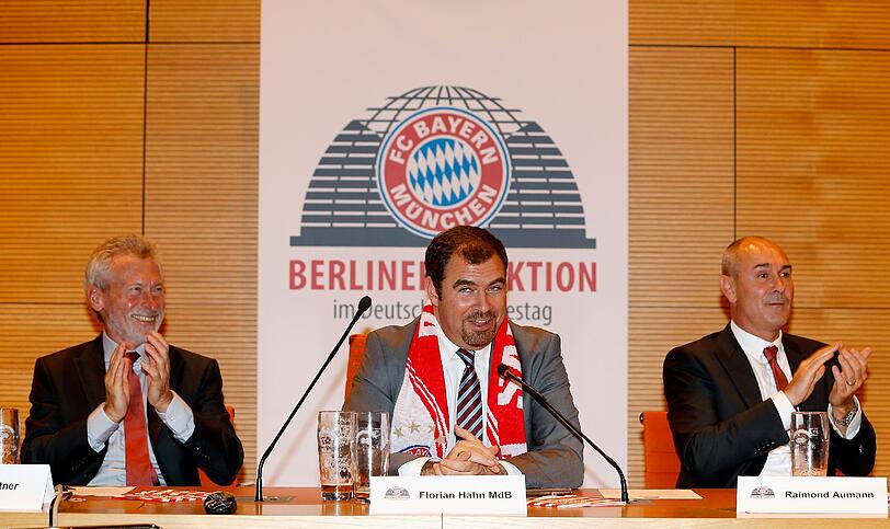 Der FC Bayern darf ab sofort die "Berliner Fraktion" des Bundestags zu seinen Fanklubs zählen.