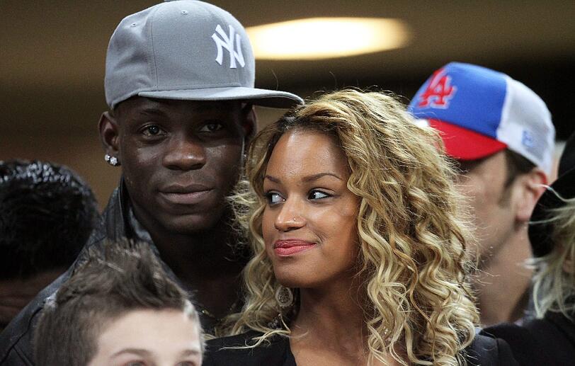 Fanny Neguesha zusammen mit Mario Balotelli