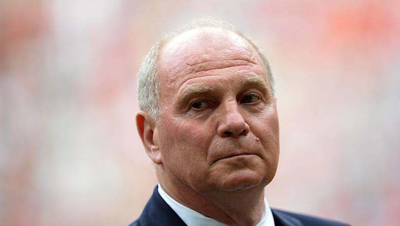 Uli Hoeneß wurde am Dienstag wegen Steuerhinterziehung angeklagt. Uli Hoeneß wurde am Dienstag wegen Steuerhinterziehung angeklagt.