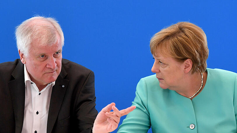 Die Parteichefs Horst Seehofer (CSU) und Angela Merkel (CDU).