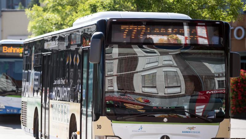 Die Stadt Monheim führt ab spätestens April 2020 einen Gratis-Busverkehr ein. Die Stadt Monheim führt ab spätestens April 2020 einen Gratis-Busverkehr ein.