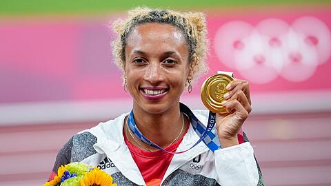 Weitspringerin Malaika Mihambo durfte in Tokio über Gold jubeln.