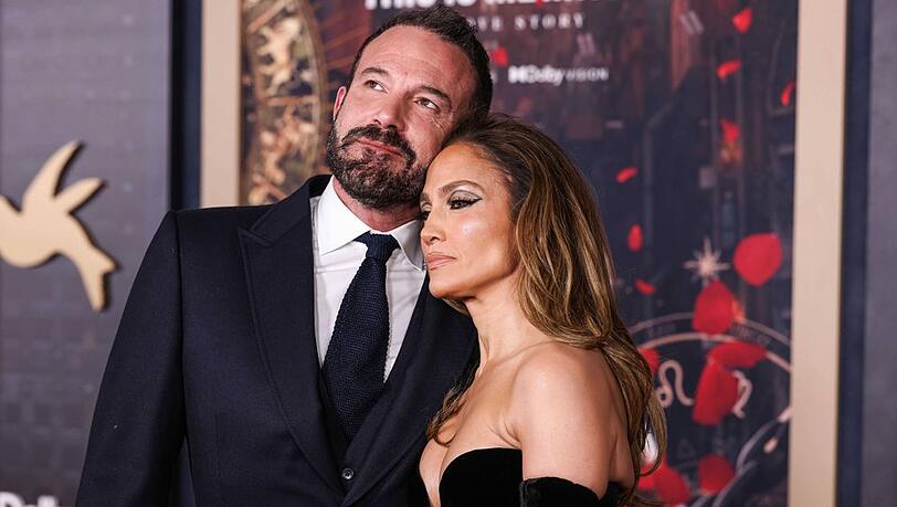 Ben Affleck und Jennifer Lopez haben es zwar im zweiten Anlauf geschafft, sich das Jawort zu geben, doch nun steht zwei Jahre später die Scheidung ins Haus.