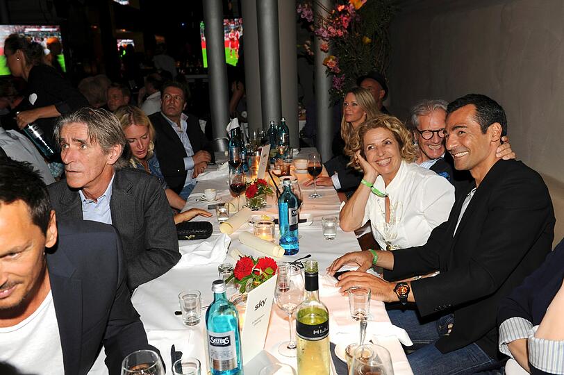Die Bilder von der Sky Opening Party im "Heart"' .