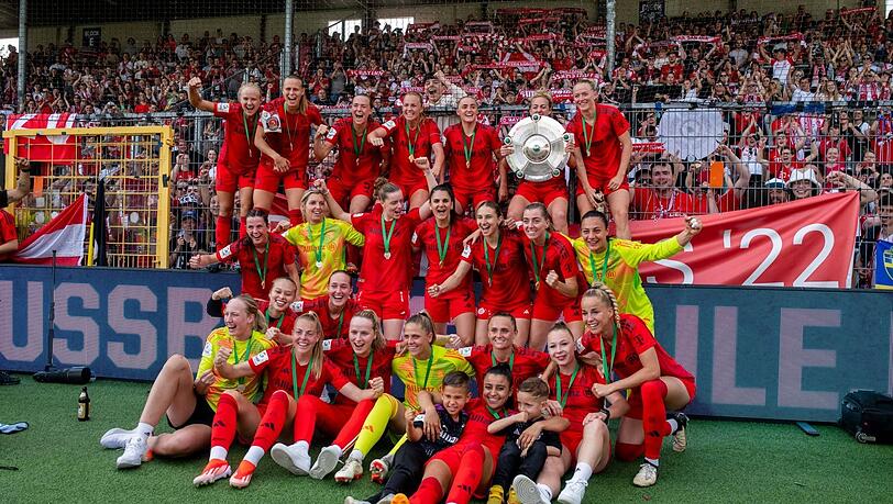 Meisterinnen: Die Frauen des FC Bayern.