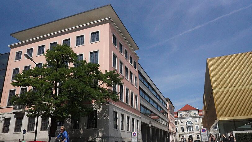 Wird die Brienner Straße bald zur Fahrradstraße? Wird die Brienner Straße bald zur Fahrradstraße?