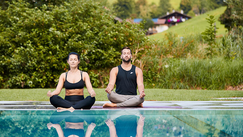Eltern, Pärchen oder Alleinreisende verbringen kostbare Stunden der Ruhe und Erholung im Adults-only-Panorama-Spa. Eltern, Pärchen oder Alleinreisende verbringen kostbare Stunden der Ruhe und Erholung im Adults-only-Panorama-Spa.