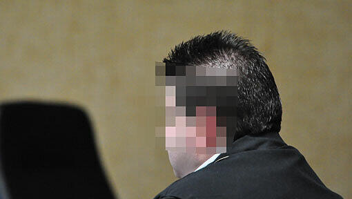 Buchhändler Michael K. (31) vor Gericht. Buchhändler Michael K. (31) vor Gericht.