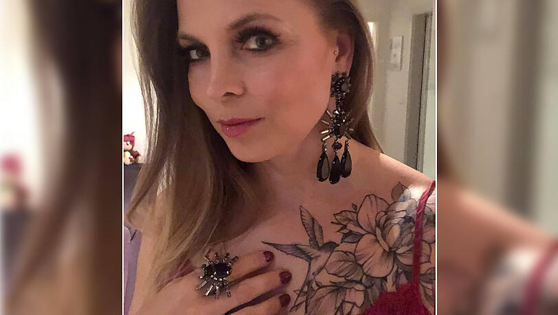 Neues Tattoo: Regina Halmich. Neues Tattoo: Regina Halmich.