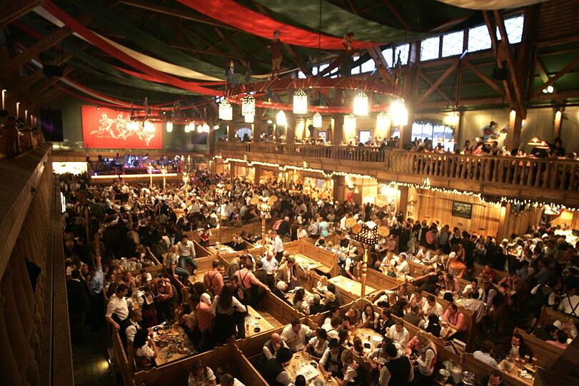 WEINZELT Auf Kufflers Homepage läuft ein Wiesn-2022-Countdown, reserviert werden kann ab Februar.