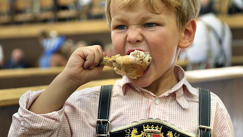 Preise auf dem Oktoberfest 2022: Was Hendl, Bier & Co. heuer kosten - Oktoberfest Preise 2022