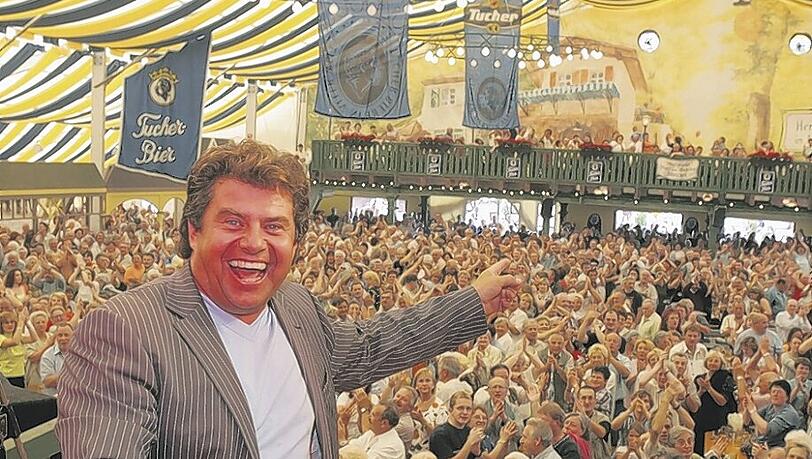 Andy Borg in seinem Element: Doch auf die Wiesn durfte der Moderator des Musikantenstadls heuer nicht. Andy Borg in seinem Element: Doch auf die Wiesn durfte der Moderator des Musikantenstadls heuer nicht.