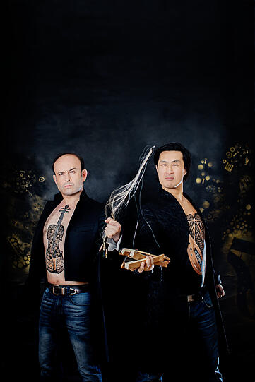 Zum Jahresende wird das dynamische Duo Igudesman & Joo mit ihrem Programm CODA – The Final Nightmare Music die Bühne zum letzten Mal betreten.