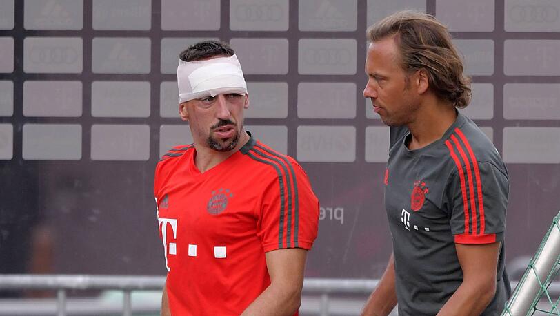 Verletzte sich im Trainingslager am Tegernsee: Franck Ribéry (li.). Verletzte sich im Trainingslager am Tegernsee: Franck Ribéry (li.).