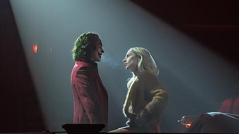 Das neue Albtraumpaar Gothams: Joaquin Phoenix als Joker und Lady Gaga als Harley Quinn.