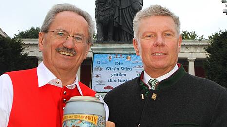Da waren sie noch ein OB und ein Wunsch-Nachfolger: Christian Ude und Dieter Reiter auf der Wiesn 2012.