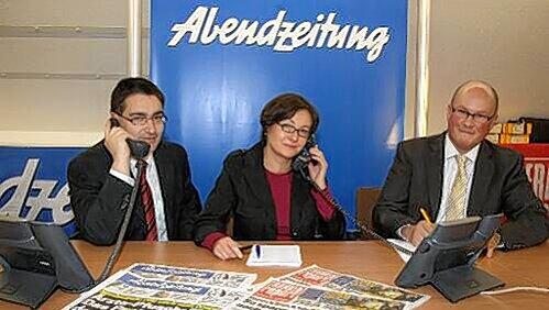 Die Experten am AZ-Telefon: Rechtsanwalt Peter Matzner, Gisela Linke von der Verbraucherzentrale Nürnberg und Norbert Maier von der Commerzbank. Die Experten am AZ-Telefon: Rechtsanwalt Peter Matzner, Gisela Linke von der Verbraucherzentrale Nürnberg und Norbert Maier von der Commerzbank.