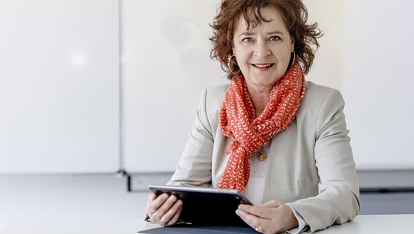 Dorothea von Wieck: Die 60-Jährige lehrt an der Münchner Volkshochschule. Sie gibt IT-Kurse für Senioren.