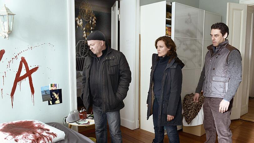 Maja Maranow als Kommissarin Verena Berthold gemeinsam mit ihrem Kollegen Florian Martens (alias Otto Garber, links) in der "Ein starkes Team"-Folge "Geplatzte Träume'". Maja Maranow als Kommissarin Verena Berthold gemeinsam mit ihrem Kollegen Florian Martens (alias Otto Garber, links) in der "Ein starkes Team"-Folge "Geplatzte Träume'".